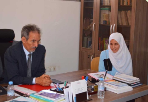 العيون.. التلميذة الحاصلة على أعلى معدل  بجماعة اخفنير في ضيافة الحنصالي