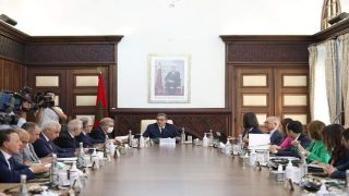 تعطل المجلس الحكومي لأكثر من شهر يثير انتقادات المعارضة…