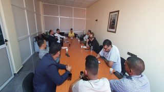 العيون…. بسبب تغيبها المؤسسات الإعلامية تهدد بمقاطعة الأنشطة الرسمية