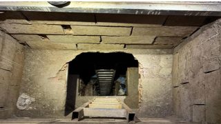 الشرطة المغربية تداهم مستودعات ومنازل عشوائية قرب سياج سبتة في إطار تحقيق حول نفق للمخدرات