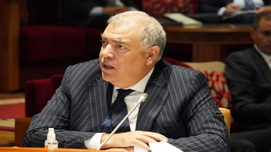 الحكومة تتجه نحو تأطير استخدام التطبيقات الذكية في النقل…