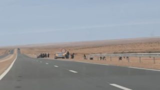 مهاجرون غير نظاميين يثيرون مخاوف مستعملي الطريق بين كلميم وطانطان