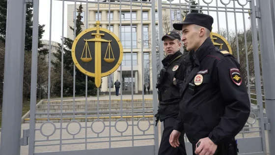جريمة مروعة تهز روسيا: اعتقال طلاب مغاربة في قضية “قتل مقابل المال” عبر الدارك ويب