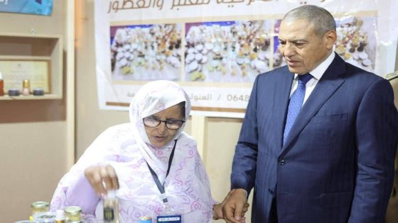 والي جهة العيون يفتتح فعاليات معرض الصناعة التقليدية بجماعة فم الواد