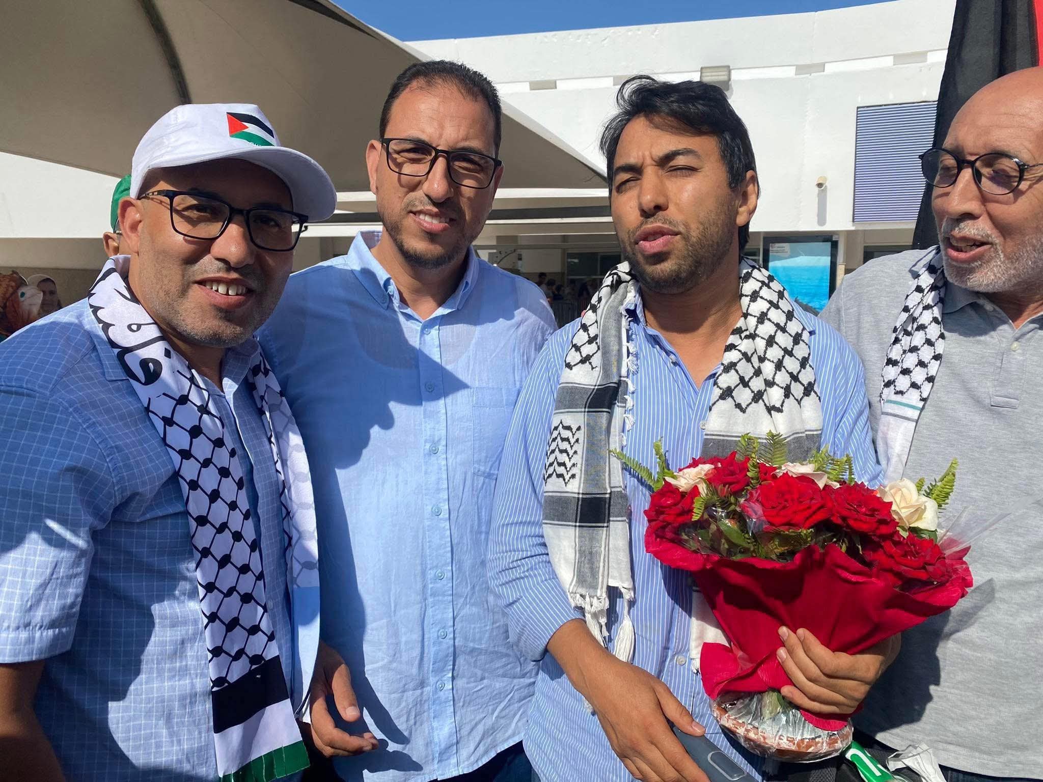 استقبال الصحافي محمد البقالي بمطار محمد الخامس بعد عودته من احتجاز الاحتلال الإسرائيلي