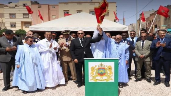 العيون تحتفل بعيد العرش بإطلاق مشاريع حضرية ورياضية وإحداث مساحات خضراء بالأحياء الشرقية