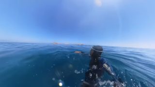 يوتيوبر مغربي يقتحم الجزر الجعفرية.. والدفاع الإسبانية تفتح تحقيقاً