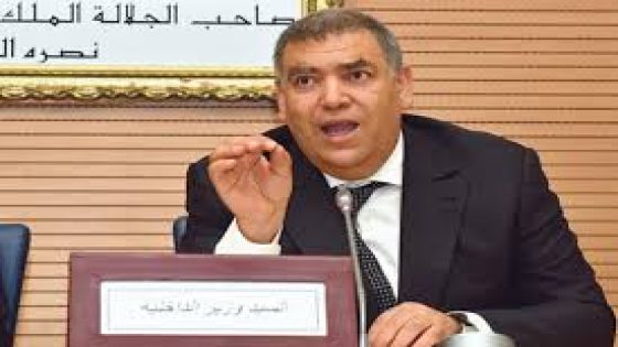 وزارة الداخلية تفتح ملفات ثقيلة حول صفقات عمومية مشبوهة