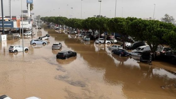 🔴 الأمطار الغزيرة ترفع حالة التأهب في فالنسيا وتفعيل الإنذار الأحمر