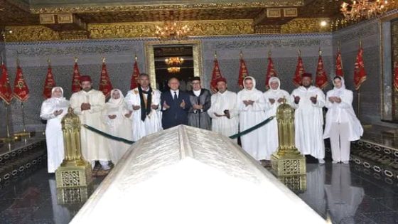 منتدى الصحراء للحوار والثقافات يخلد ذكرى رحيل الملك الحسن الثاني بزيارة لضريح محمد الخامس
