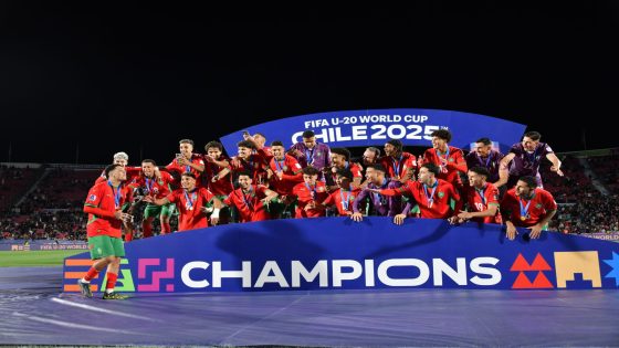 برقية تهنئة من جلالة الملك إلى أعضـاء المنتخـب الـوطنـي المغربي لكـرة القـدم لأقل من 20 سنة بمناسبة تتويجه بكأس العالم (نسخة الشيلي 2025)