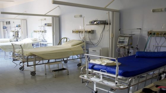 🔴 الحكومة ترخص لوزارة الصحة باللجوء إلى الصفقات التفاوضية لتأهيل 91 مؤسسة استشفائية عبر جهات المملكة