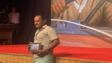 محمد فاضل الجماني يحصد جائزة النقاد عن فيلمه “الرحيل” في المهرجان الوطني للفيلم بطنجة