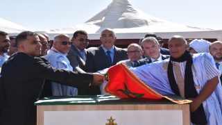 عامل إقليم أوسرد يعطي انطلاقة مشاريع تنموية كبرى احتفاءً بالذكرى الخمسين للمسيرة الخضراء