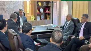 رئيس جماعة السمارة يجتمع بالمدير العام للشركة الجهوية لمناقشة أعطاب شبكات الماء والكهرباء.