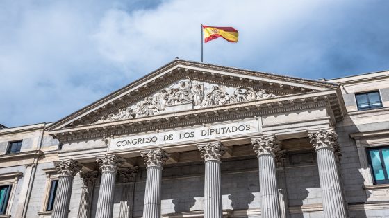 عاجل… البرلمان الإسباني يوافق على إدراج مشروع قانون يمنح الجنسية للصحراويين المولودين في عهد الإدارة الإسبانية للصحراء ولابنائهم واحفادهم