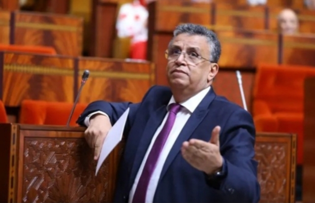 وهبي يقر بصعوبات ضبط الشواهد الطبية ويدعو إلى تشريعات جديدة للتشهير وعدالة خاصة بالأطفال.
