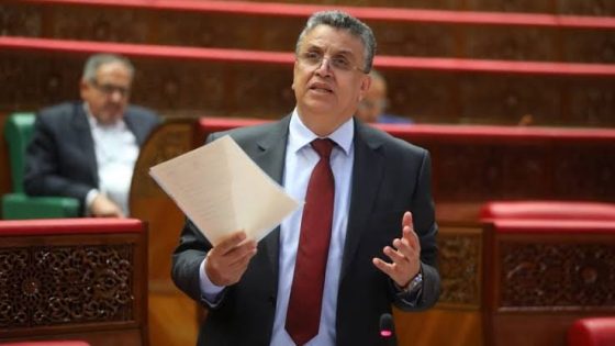 وهبي ينتقد فوضى “السوشيال ميديا” ويعتبر التشهير قتلاً معنوياً للمواطنين.