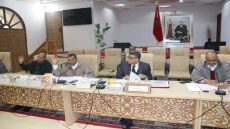 المجلس الإقليمي للسمارة يصادق على مشاريع تنموية وبيئية خلال دورة يناير 2026.
