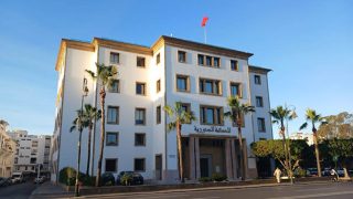 وزير العدل يتمسك بقصر الترافع أمام المحكمة الدستورية على المحامين المتمرسين.