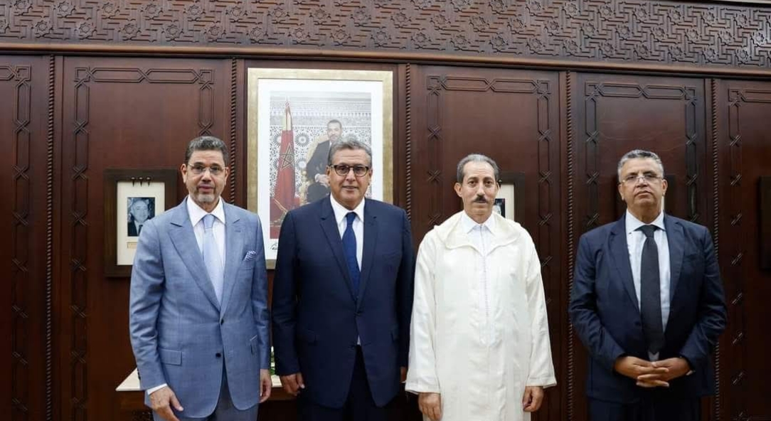 وهبي ينتقد قرار المحكمة الدستورية بشأن الأنظمة المعلوماتية ويحذر من توتر محتمل بين وزارة العدل والسلطة القضائية.