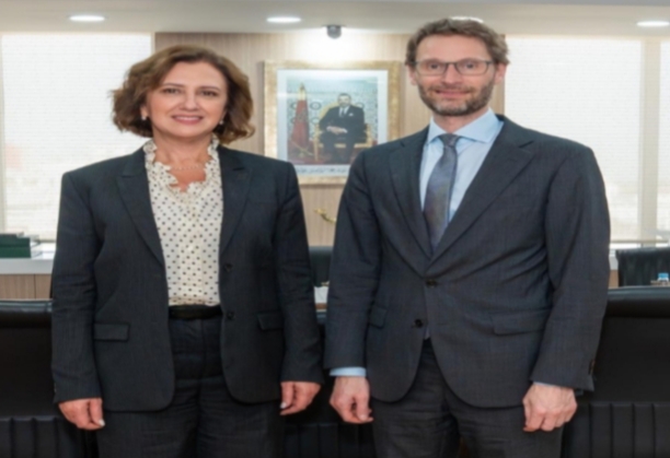 المغرب والمملكة المتحدة يبحثان توسيع آفاق التعاون السياحي.