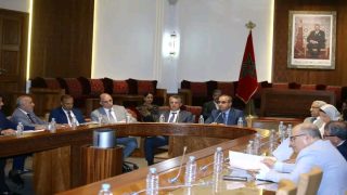 لجنة العدل والتشريع تشرع في دراسة مشروع قانون تنظيم مهنة العدول.