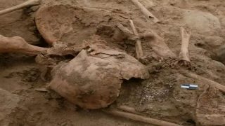 العثور على رفات بشرية أثناء أشغال حفر بمدينة الداخلة.. والسلطات تباشر الإجراءات اللازمة.