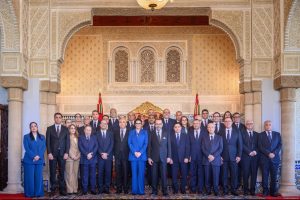 حكومة المنصوري.. بداية سريعة ورسائل إيجابية في أول مجلس وزاري